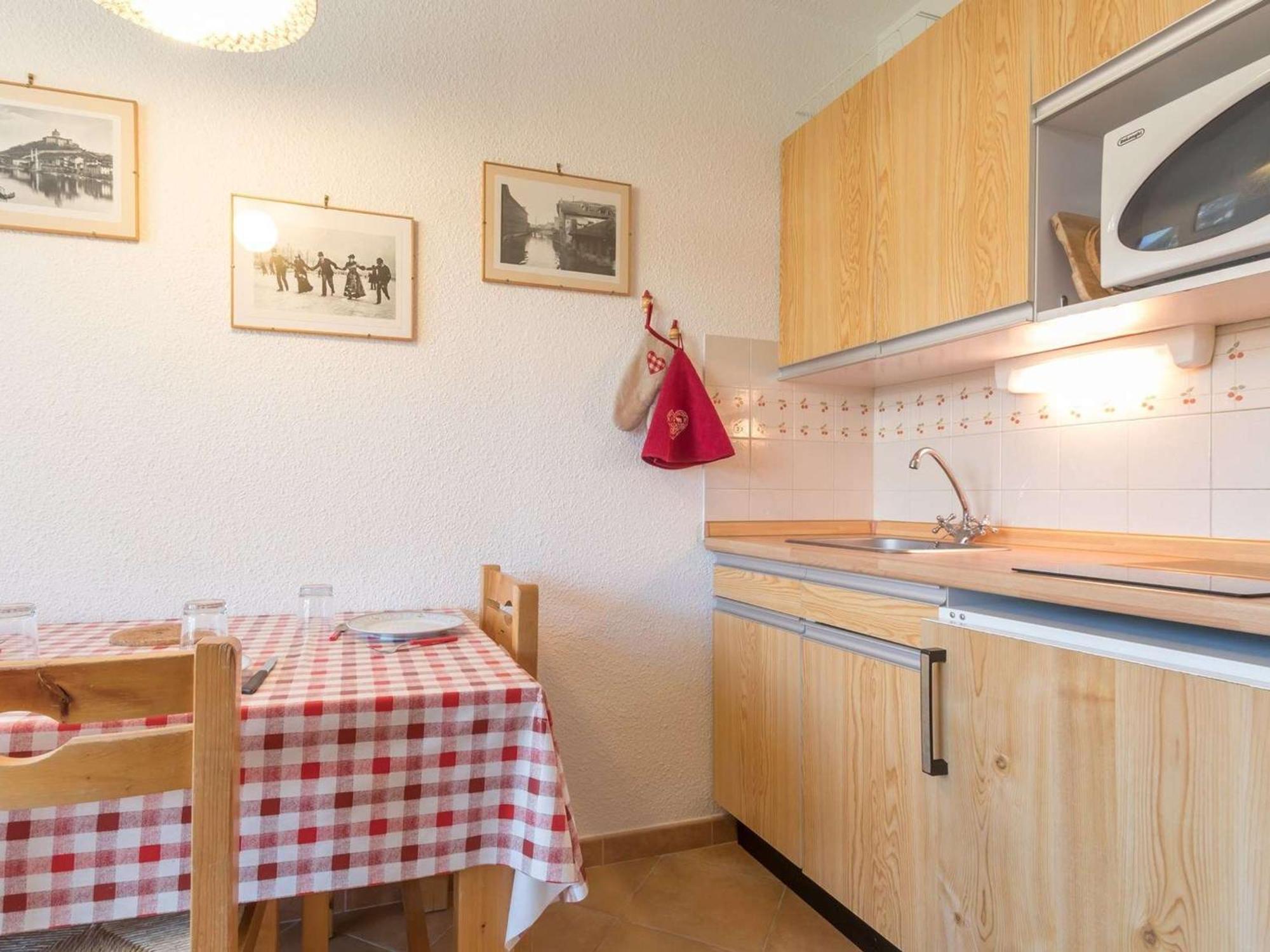 Charmant Studio Montgenevre, 3 Pers, Balcon Sud, Proche Pistes - Fr-1-330D-31 Exterior photo